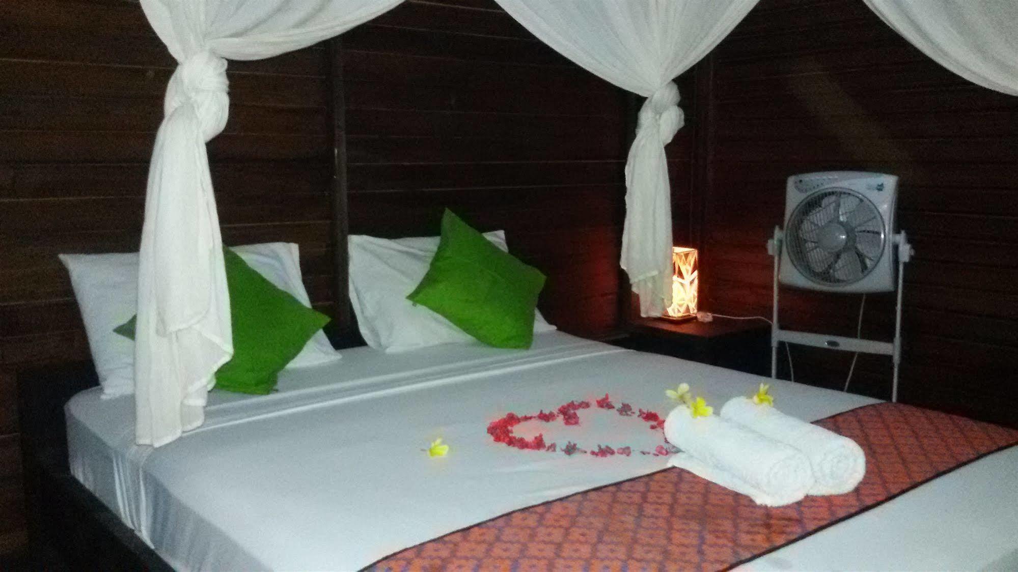 Mosaix Gili Bungalows Gili Trawangan Exterior foto