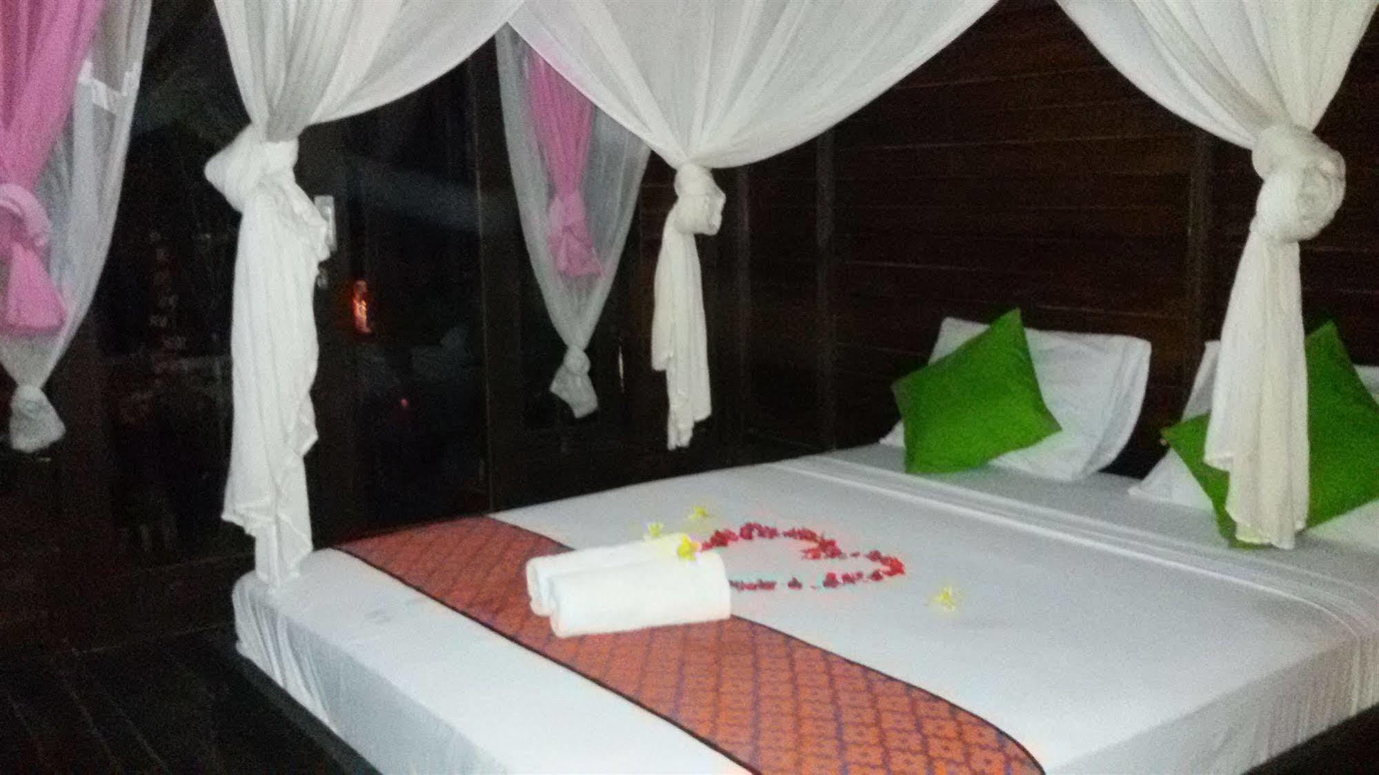 Mosaix Gili Bungalows Gili Trawangan Exterior foto