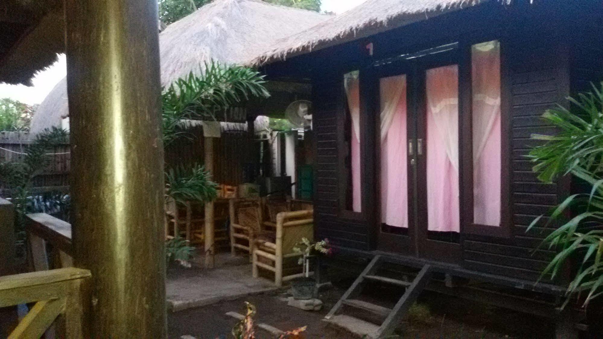 Mosaix Gili Bungalows Gili Trawangan Exterior foto